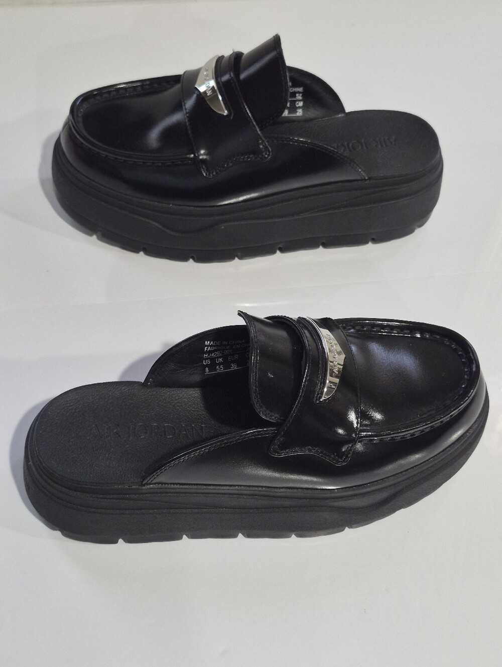 NIKE AIR JORDAN Mules HJ4292-001  Black Metallic Silver Women Size 8 - Picture 7 of 14